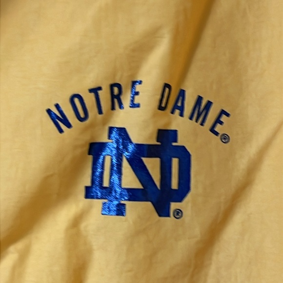 Notre Dame Jacket Hoodie Zip Front Size XL Yellow Rain Outergear Fighting Irish - Picture 2 of 9